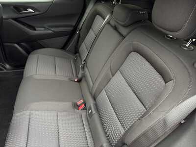 2027 Chevrolet Equinox, $31840.0. Photo 8