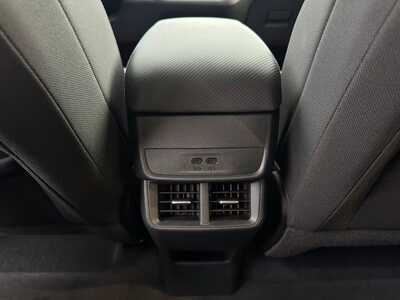 2027 Chevrolet Equinox, $31840.0. Photo 9
