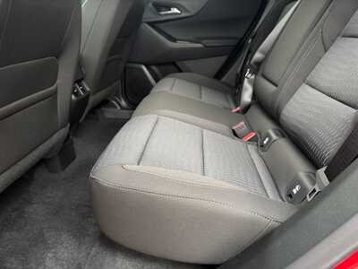 2027 Chevrolet Equinox, $31840.0. Photo 7