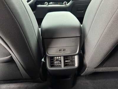2027 Chevrolet Equinox, $31840.0. Photo 9