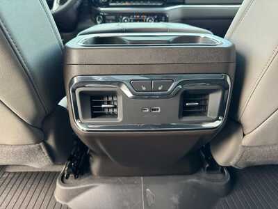 2026 Chevrolet 3500 Crew Cab, $77110.0. Photo 9