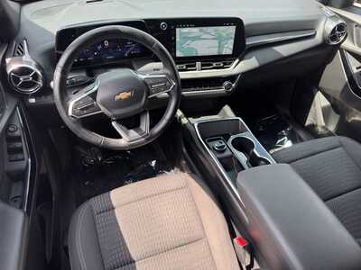 2026 Chevrolet Equinox, $28399. Photo 10