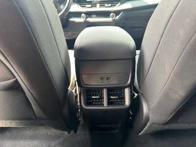 2026 Chevrolet Equinox, $28399. Photo 9