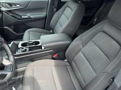 2026 Chevrolet Equinox, $28249. Photo 6