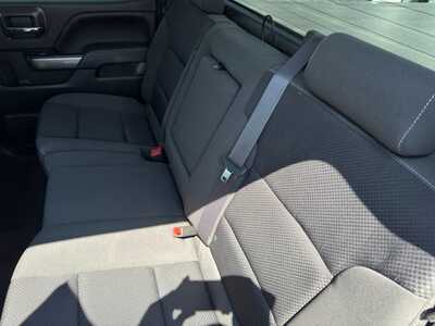 2017 Chevrolet 1500 Crew Cab, $20449. Photo 8