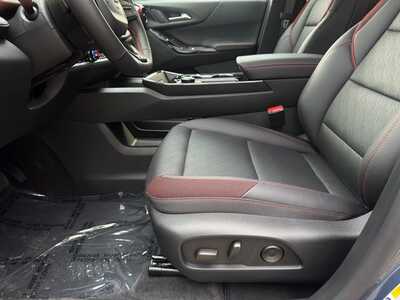 2027 Chevrolet Equinox, $36245.0. Photo 5