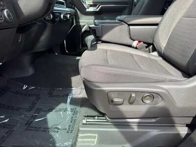 2026 Chevrolet 1500 Crew Cab, $51690.0. Photo 5