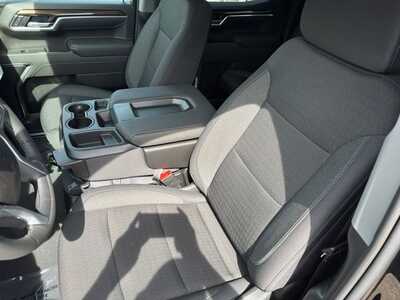 2026 Chevrolet 1500 Crew Cab, $51690.0. Photo 6