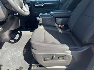 2026 Chevrolet 1500 Crew Cab, $50495. Photo 5