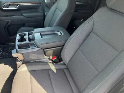 2026 Chevrolet 1500 Crew Cab, $50495. Photo 6