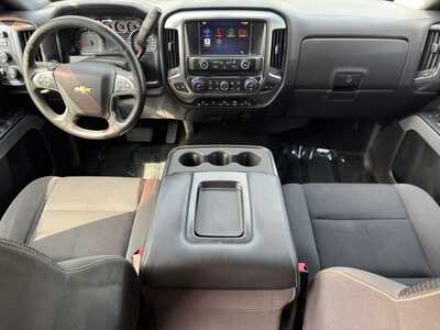 2015 Chevrolet 3500 Crew Cab, $26549. Photo 11