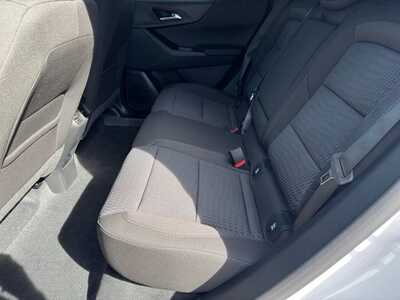 2027 Chevrolet Equinox, $31345.0. Photo 7