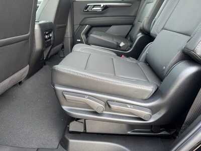 2026 Chevrolet Tahoe, $75274.0. Photo 8