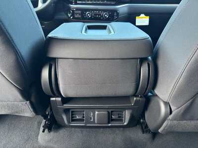 2026 Chevrolet 1500 Crew Cab, $59845.0. Photo 9