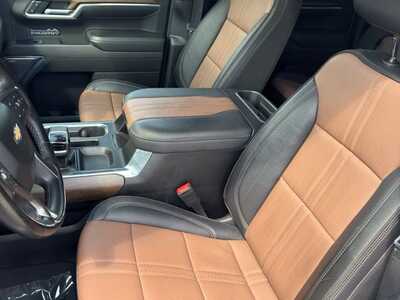 2023 Chevrolet 1500 Crew Cab, $44449. Photo 6