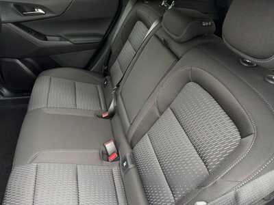 2027 Chevrolet Equinox, $31345.0. Photo 8