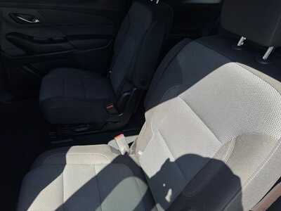 2023 Chevrolet Traverse, $29049. Photo 8