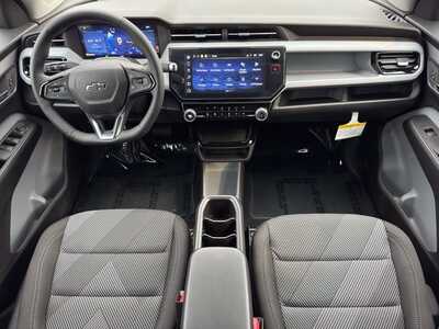 2027 Chevrolet Bolt EV, $27840.0. Photo 8