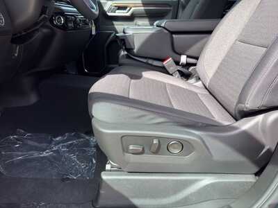 2026 Chevrolet 3500 Crew Cab, $65395. Photo 5