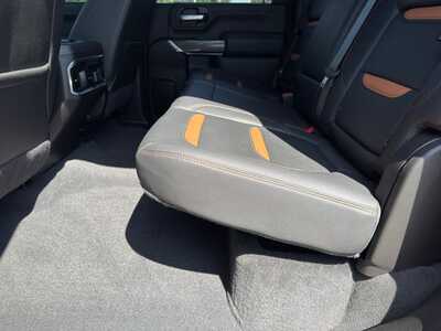 2022 GMC 3500 Crew Cab, $57499. Photo 7