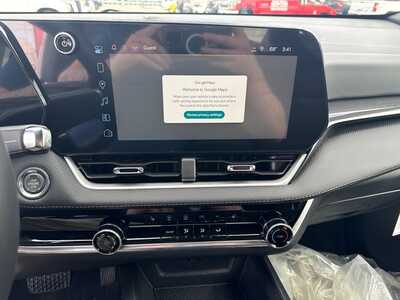 2027 Chevrolet Equinox, $32995. Photo 11
