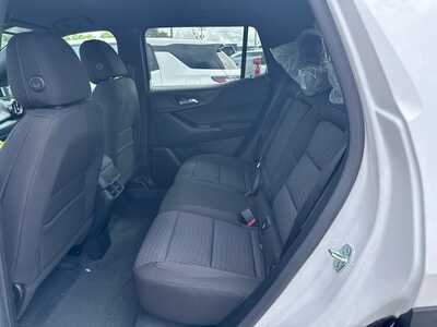 2027 Chevrolet Equinox, $32995. Photo 4