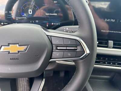 2027 Chevrolet Equinox, $32995. Photo 8