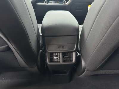 2027 Chevrolet Equinox, $30349.0. Photo 9