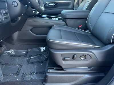 2026 Chevrolet Suburban, $82830.0. Photo 5