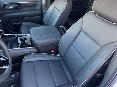 2026 Chevrolet Suburban, $82830.0. Photo 6