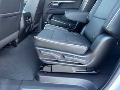 2026 Chevrolet Suburban, $82830.0. Photo 8