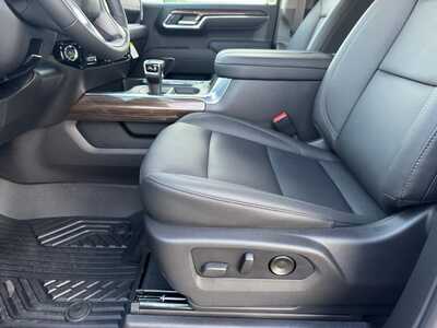 2026 Chevrolet 1500 Crew Cab, $54125.0. Photo 5