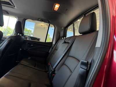 2022 Honda Ridgeline, $29349. Photo 11