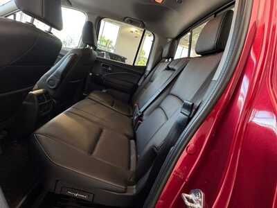 2022 Honda Ridgeline, $29349. Photo 9