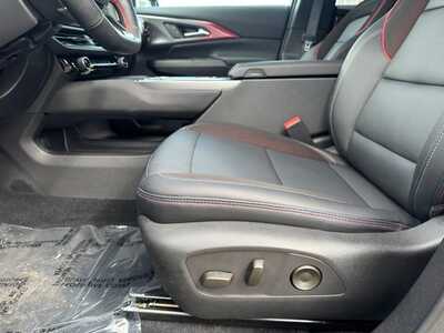 2026 Chevrolet Equinox, $36149. Photo 5