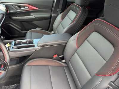 2026 Chevrolet Equinox, $36149. Photo 6