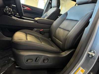 2025 Chevrolet Traverse, $42549. Photo 6