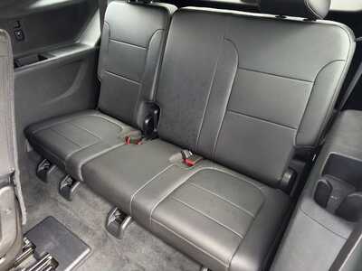 2023 Chevrolet Traverse, $34149. Photo 9