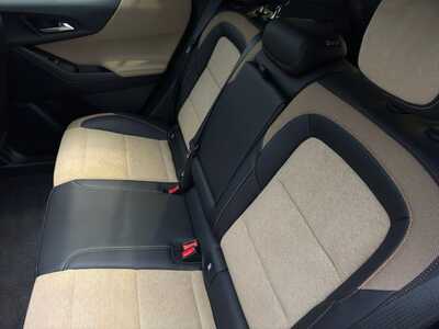 2027 Chevrolet Equinox, $38975.0. Photo 9