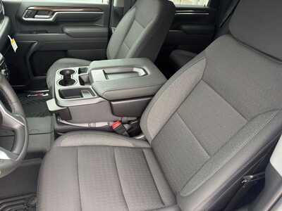 2026 Chevrolet 3500 Crew Cab, $62260.0. Photo 6