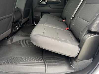2026 Chevrolet 3500 Crew Cab, $62260.0. Photo 7