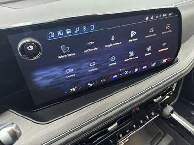 2026 Chevrolet Suburban, $76440.0. Photo 2