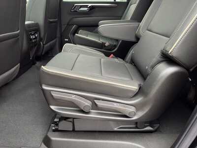 2026 Chevrolet Suburban, $81835.0. Photo 8