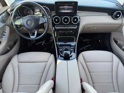 2017 Mercedes-Benz GLC-Class, $16549. Photo 11