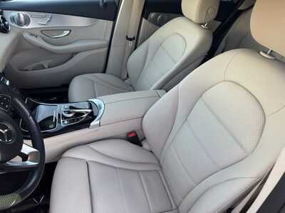 2017 Mercedes-Benz GLC-Class, $16549. Photo 6
