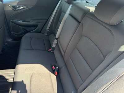 2021 Chevrolet Malibu, $16999. Photo 8