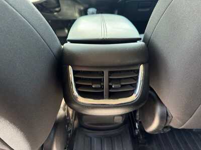 2021 Chevrolet Malibu, $16999. Photo 9