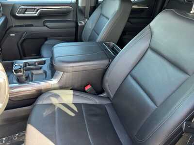 2024 Chevrolet 1500 Crew Cab, $41699. Photo 6