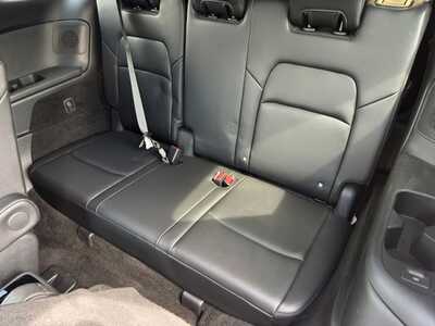 2025 Nissan Pathfinder, $40999. Photo 10