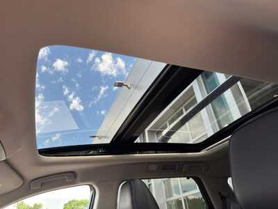 2025 Nissan Pathfinder, $40999. Photo 7